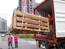 518媒合案件-2噸重原木桌:困難度極高的搬家工程-2噸重原木桌-荃心專業新竹竹北搬家
