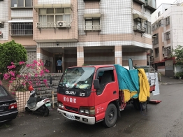 風雨無阻,店面搬遷:風雨無阻,店面搬遷-荃心專業新竹搬家