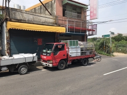 風雨無阻,店面搬遷:風雨無阻,店面搬遷-荃心專業新竹竹北搬家